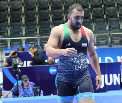 قهرمان جهان اخراج شد