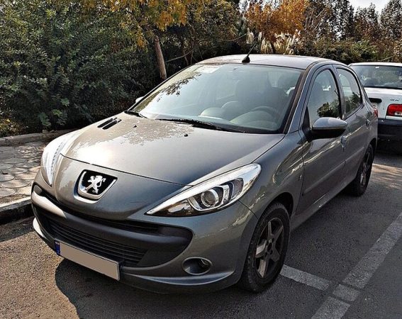 وقتی ۲۰۷ ثبت نام می‌کنی اما ۲۰۶ تحویل می‌گیری