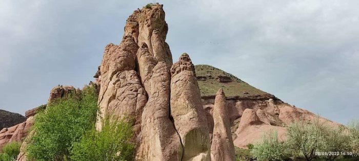 طبیعت زیبای صخره های دلمه/هشترود+فیلم