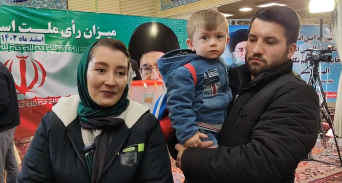 مادر دهه هشتادی پای صندوق رای + فیلم