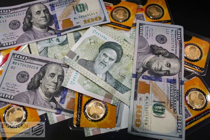 کاهش قیمت دلار و سکه در معاملات امروز بازار