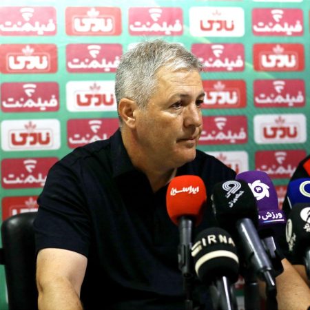 اسکوچیچ: پیروزی با یک بازیکن کمتر، کار بسیار سختی بود
