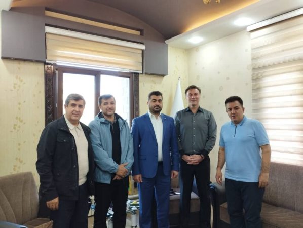 شهرداری تبریز در کنار باشگاه تراکتور است