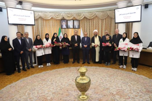 تجلیل از دانش‌آموزان مدال‌آور المپیاد ورزشی صربستان در صحن شورای آموزش و پرورش