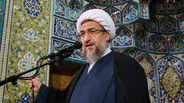 امام جمعه تبریز به ارشاد و سازمان های فرهنگی تذکر داد