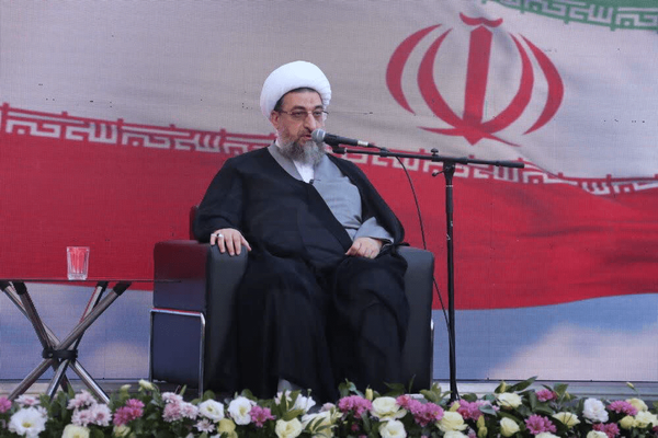 امام جمعه تبریز: حاشیه‌سازی برای مدیریت شهری اقدامی ناپسند است